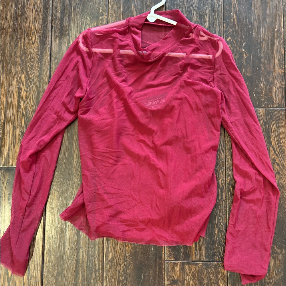 Un Deux Trois pre-teen dressy sheer red top with attached tank size large